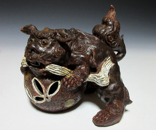 Seto-ware Foo Lion Okimono