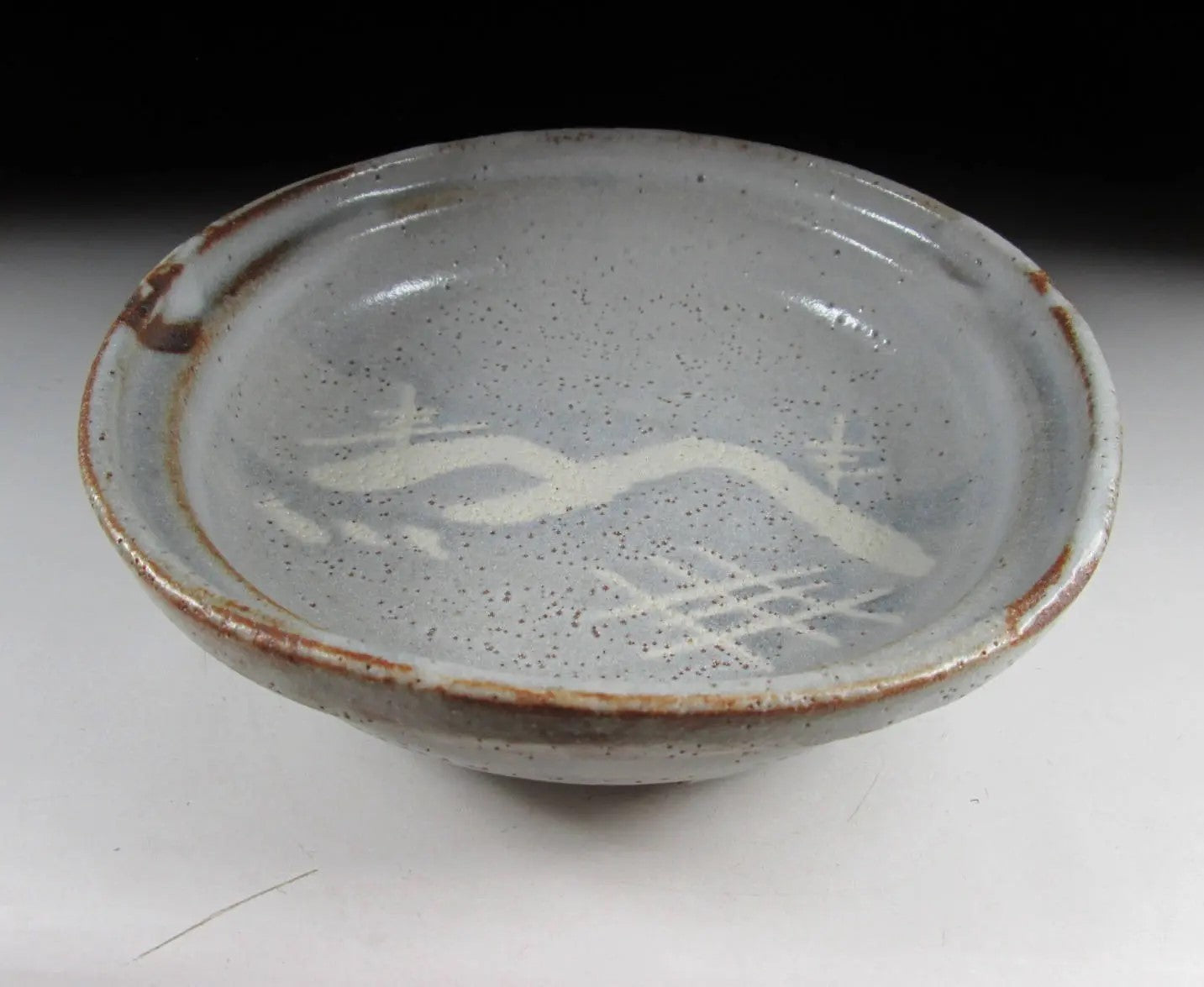 Large Hanemon Gama Nezumi Shino Bowl