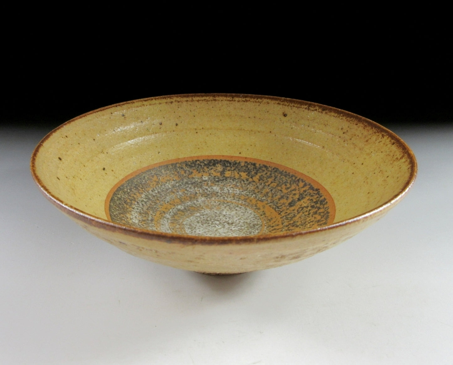 Small Irabo-ware Hira Chawan