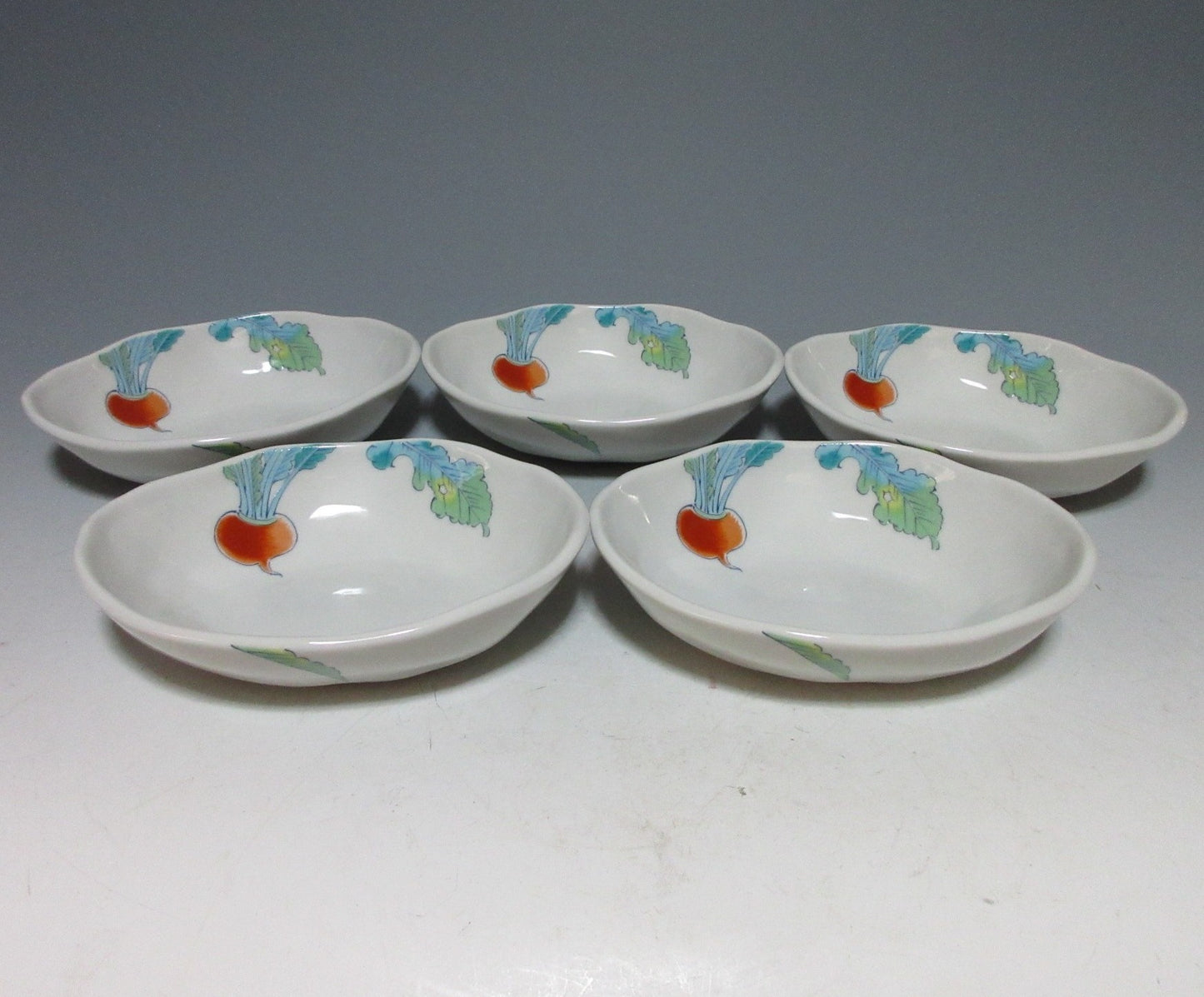 Set of Five Kutani-ware Radish Bowls