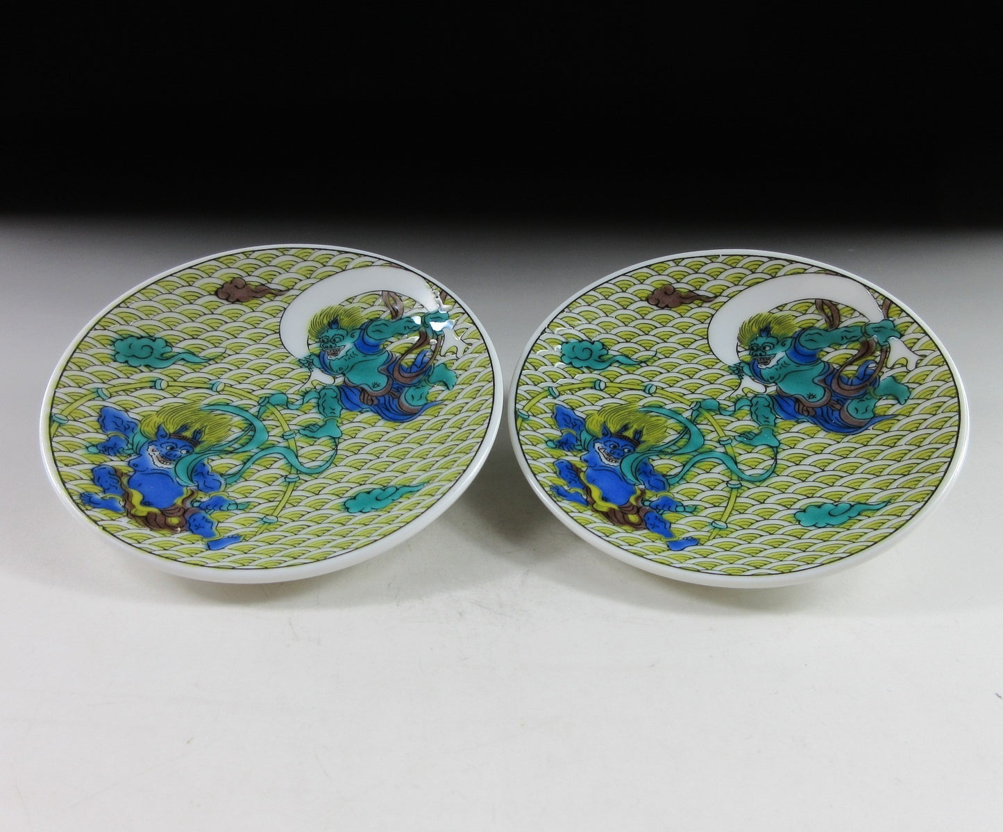 Pair of Seiko Gama Mamezara Plates