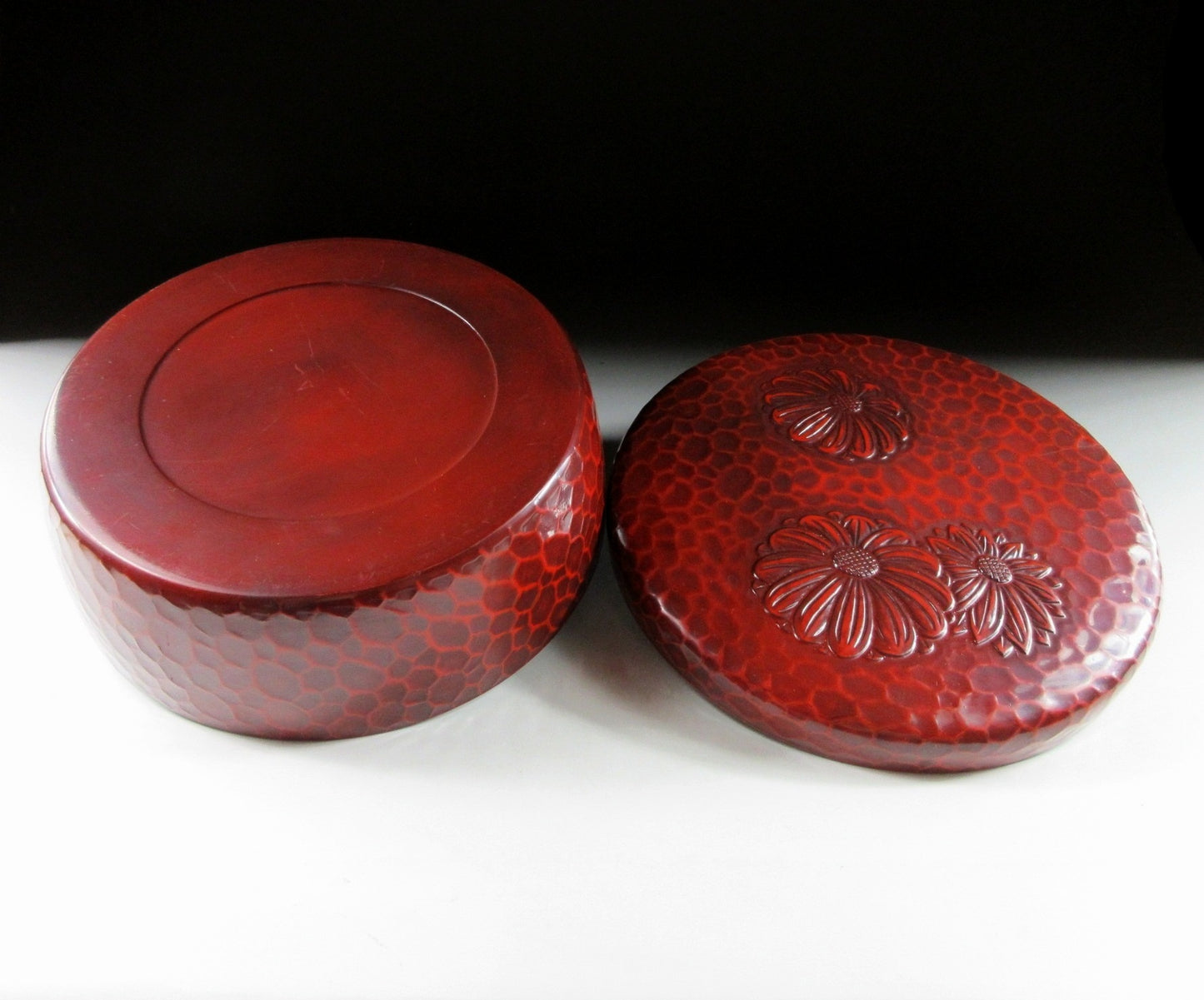 Imitation Kamakura-bori Plate Set