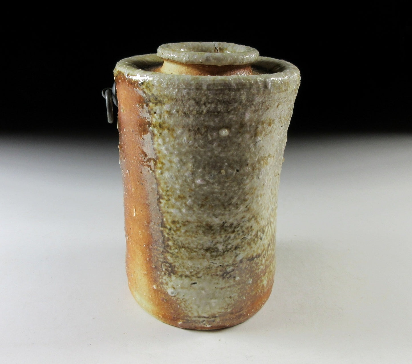 Small Shigaraki-ware Hanging Vase