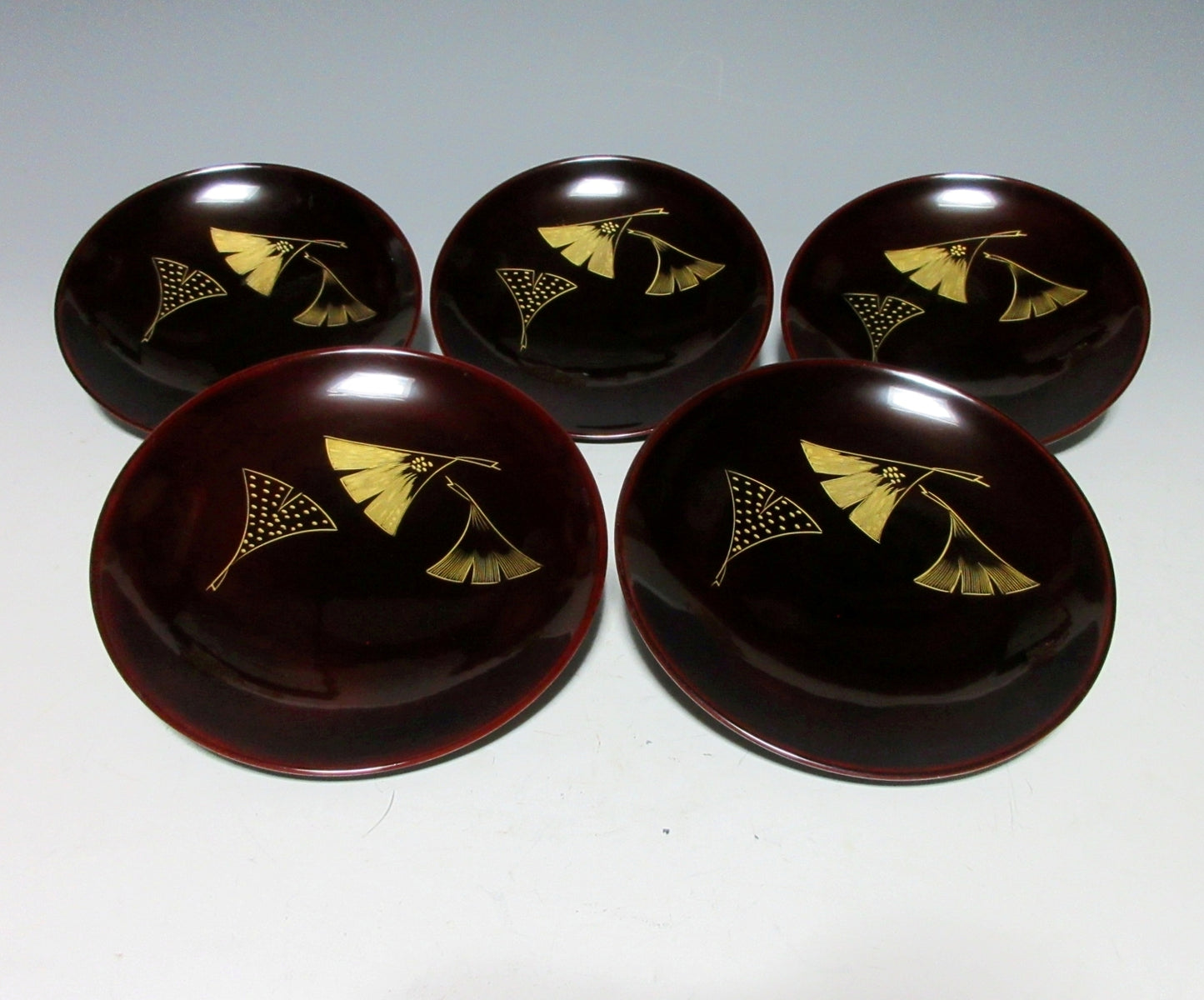 Kawatsura-nuri Lacquer Plates