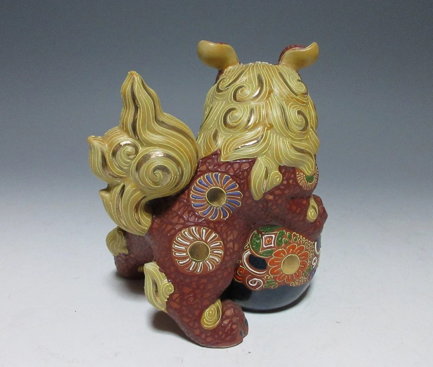 Small Kutani-ware Foo Lion Dog