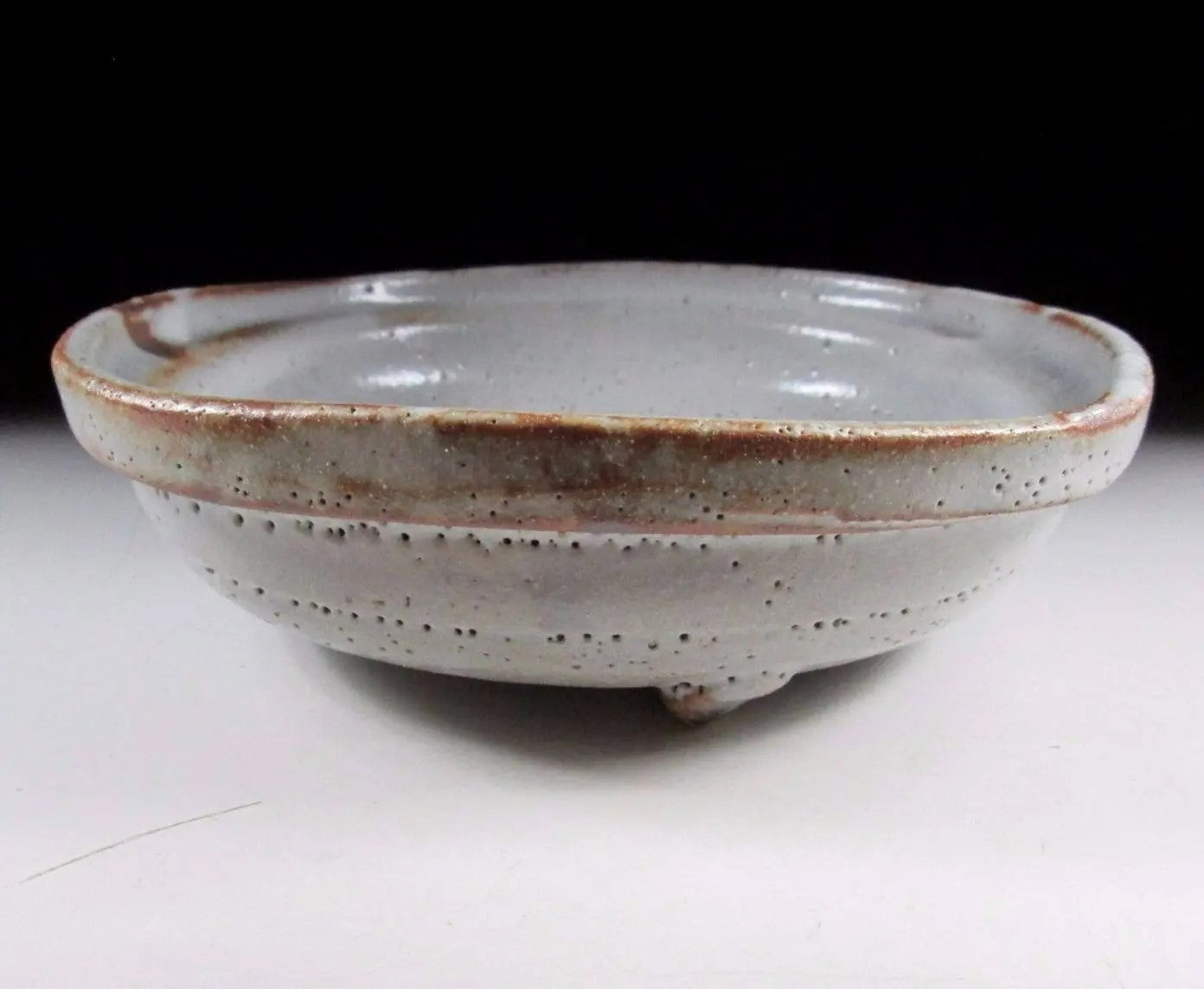 Large Hanemon Gama Nezumi Shino Bowl