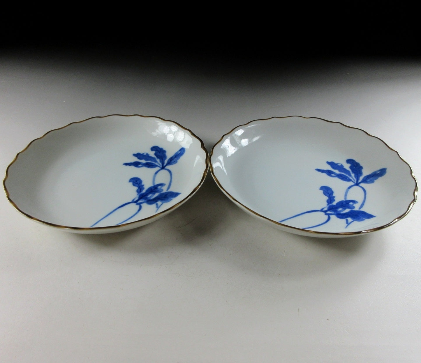 Pair of Mino Daikon Radish Plates