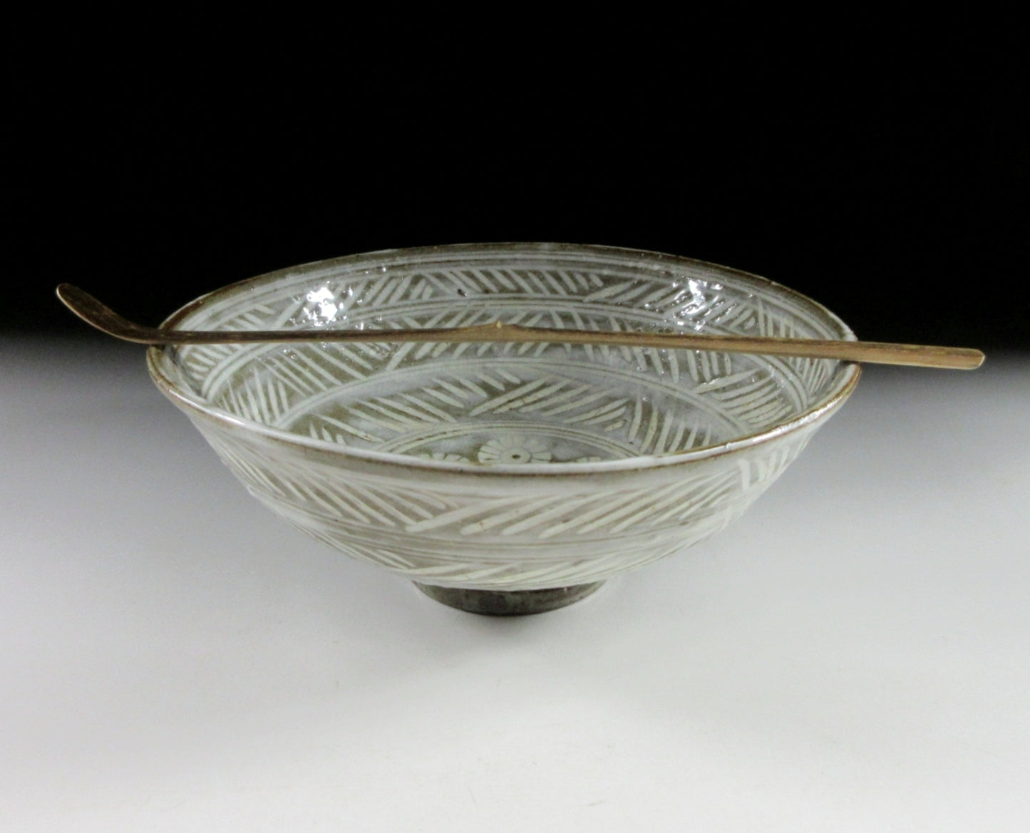 Kyo-ware Mishima Hira Chawan