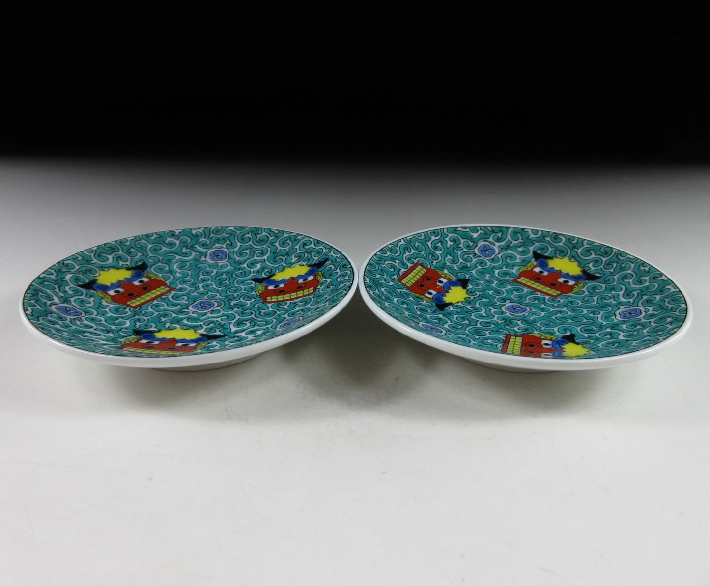 Kutani Seiko Shishigashira Mamezara Plates