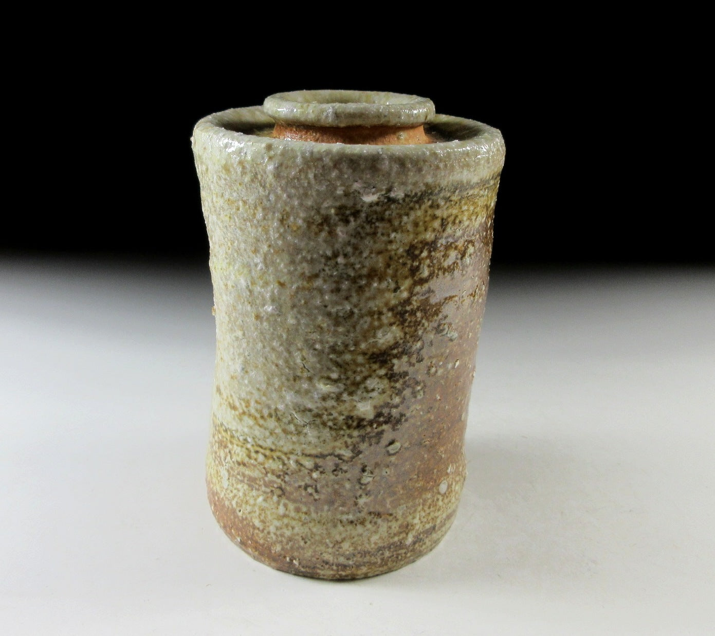 Small Shigaraki-ware Hanging Vase