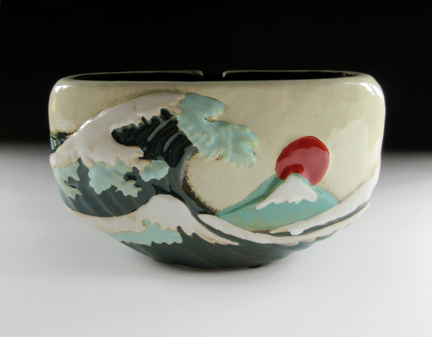 Great Wave Mosquito Coil Holder