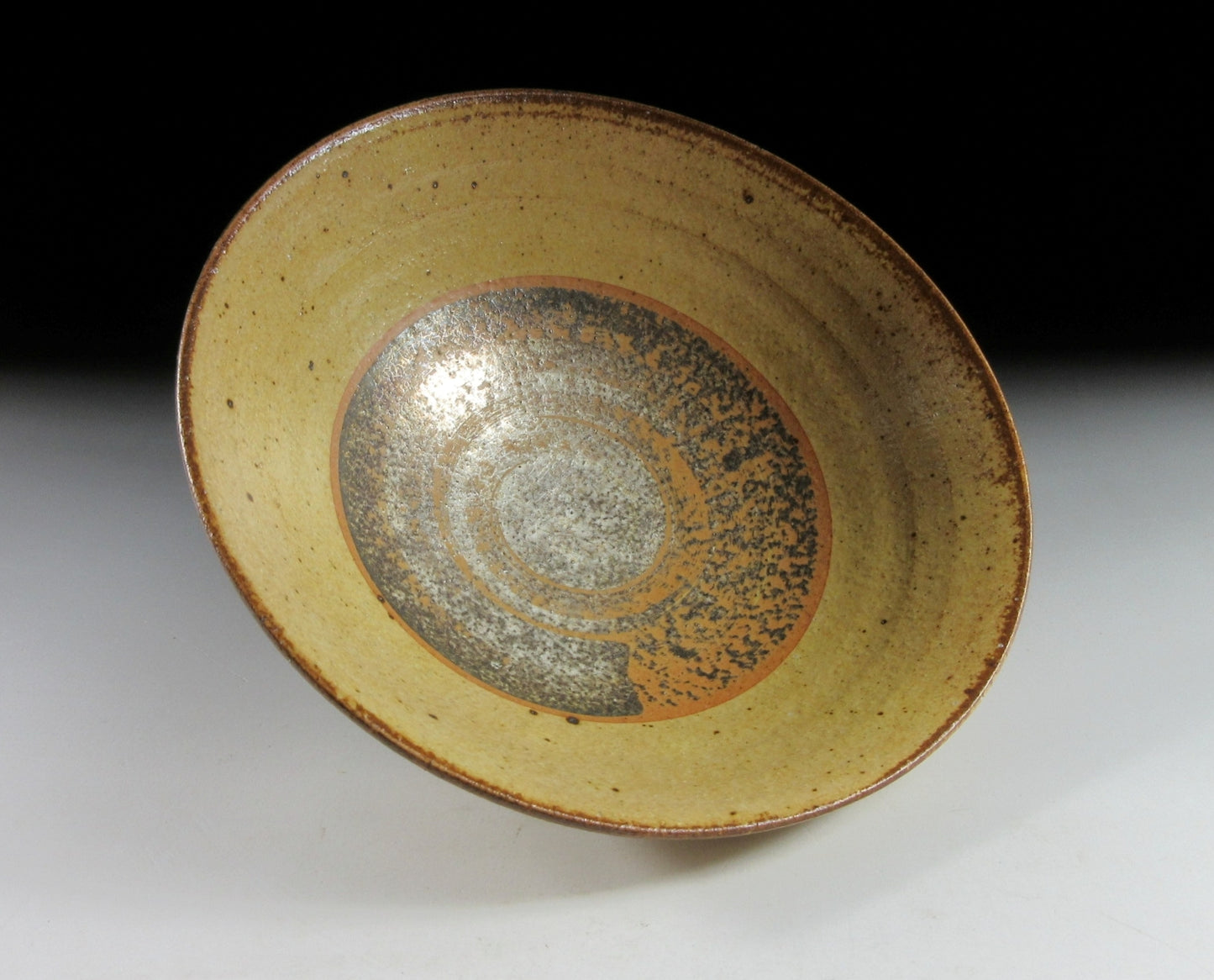 Small Irabo-ware Hira Chawan