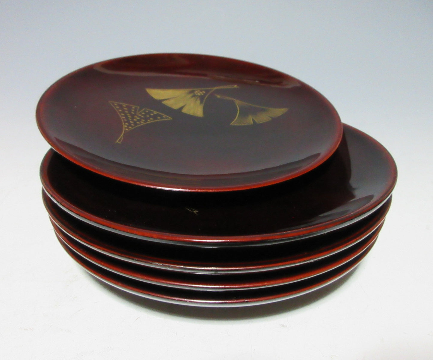 Kawatsura-nuri Lacquer Plates