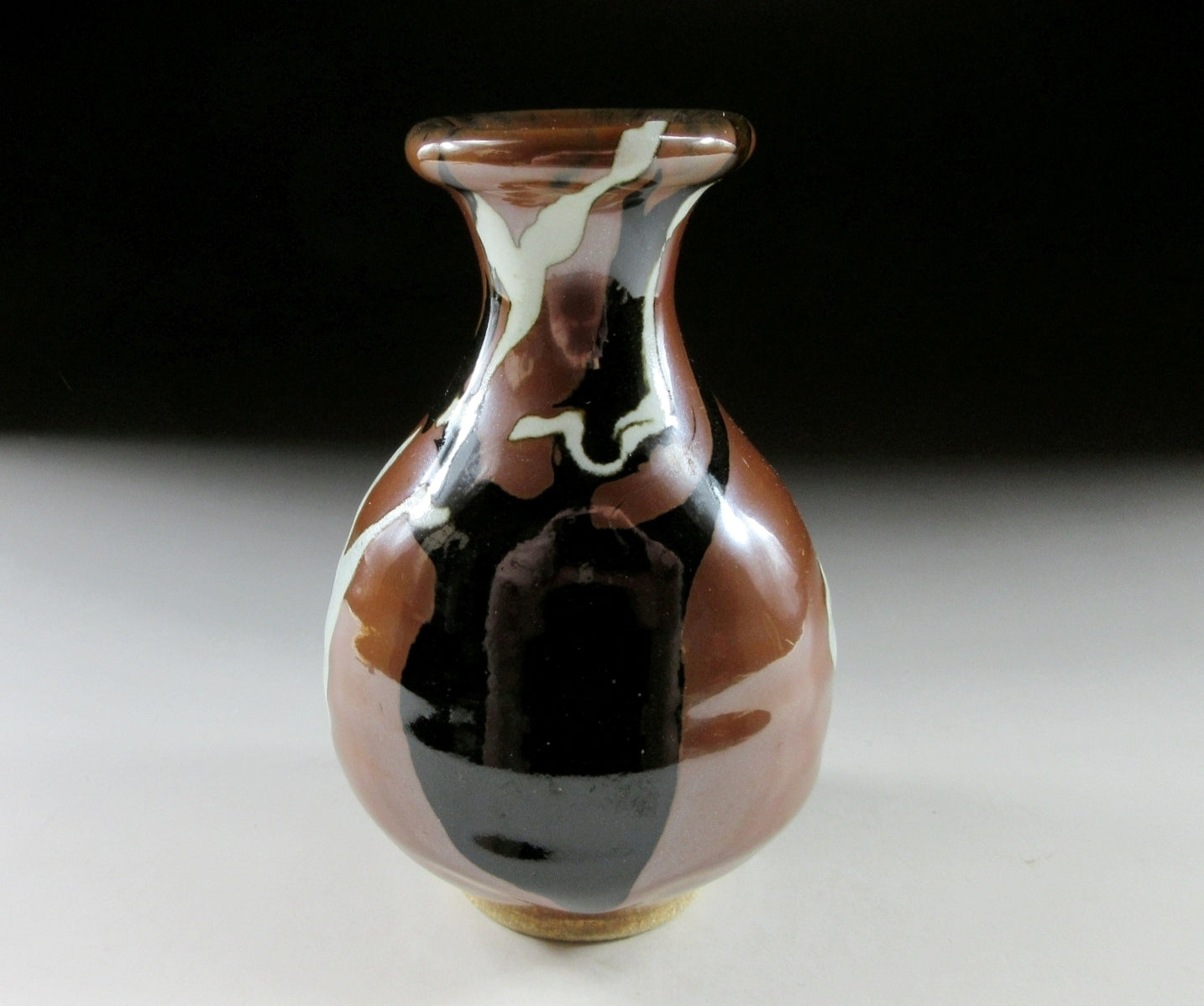 Tsukamoto Gama Ichirin-zashi Bud Vase #1