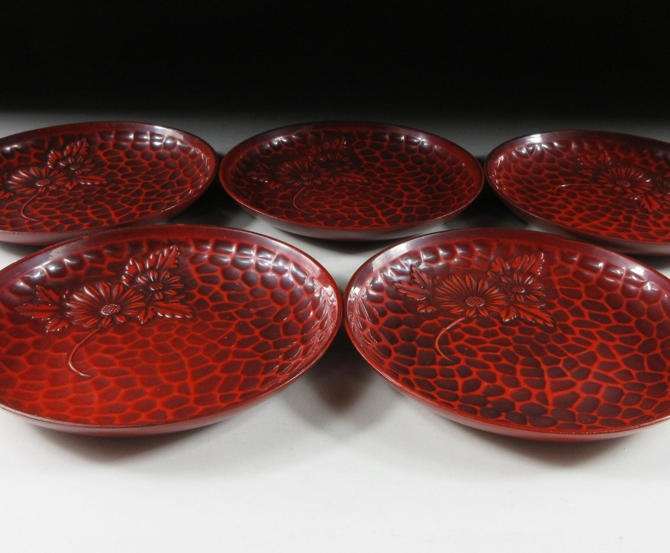 Imitation Kamakura-bori Plate Set