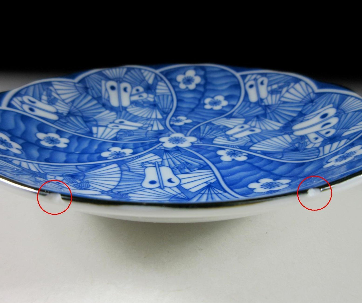 Small Sumo-Themed Arita-ware Plates