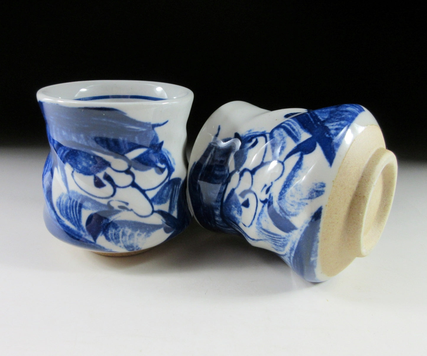 Pair of Mino-ware Daruma Yunomi