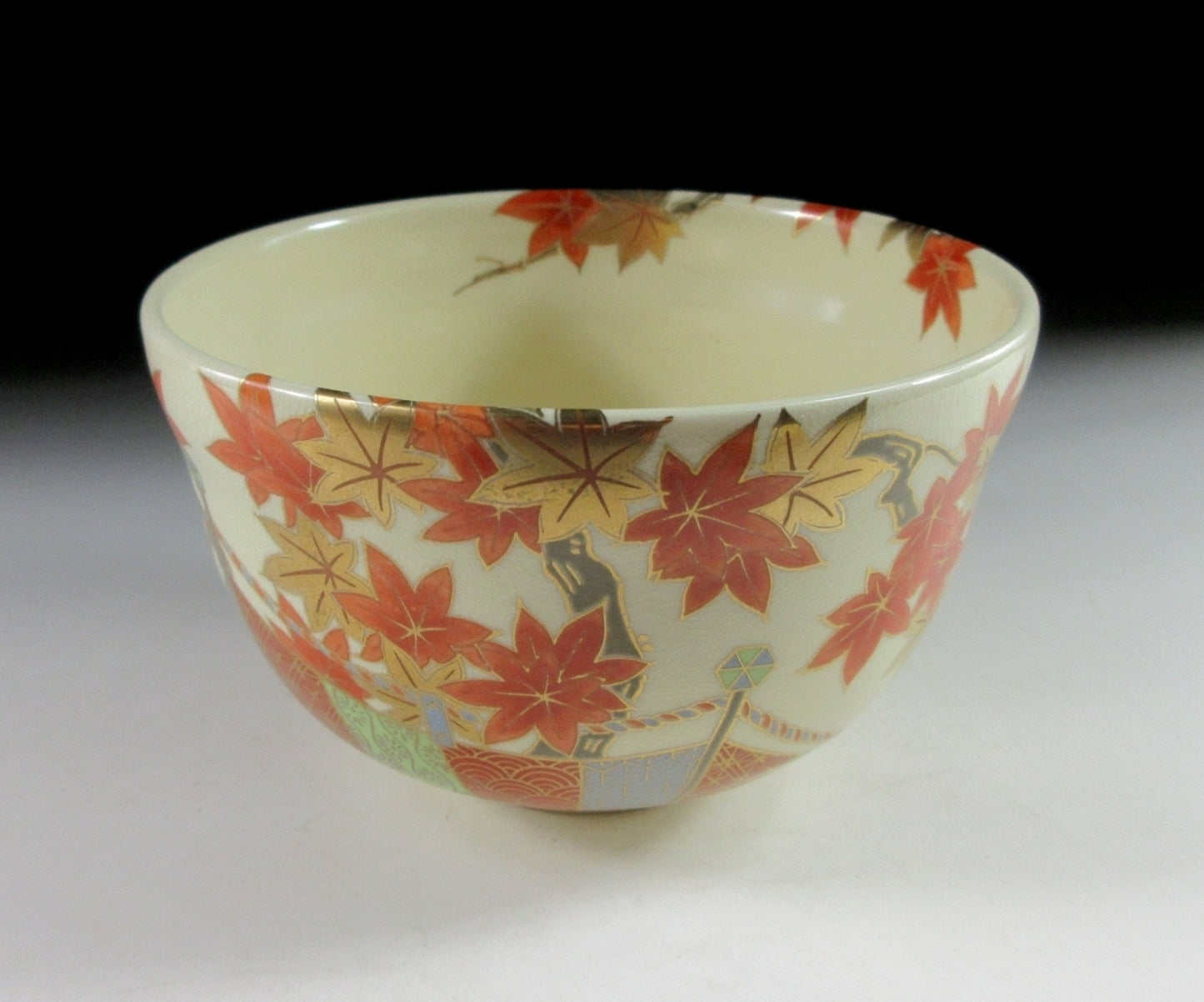 Miyaji Eika Momiji-gari Chawan