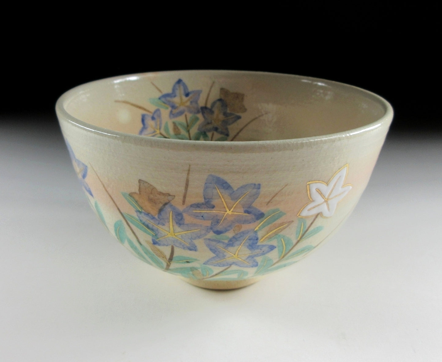 Nakamura Kaho Bellflower Chawan