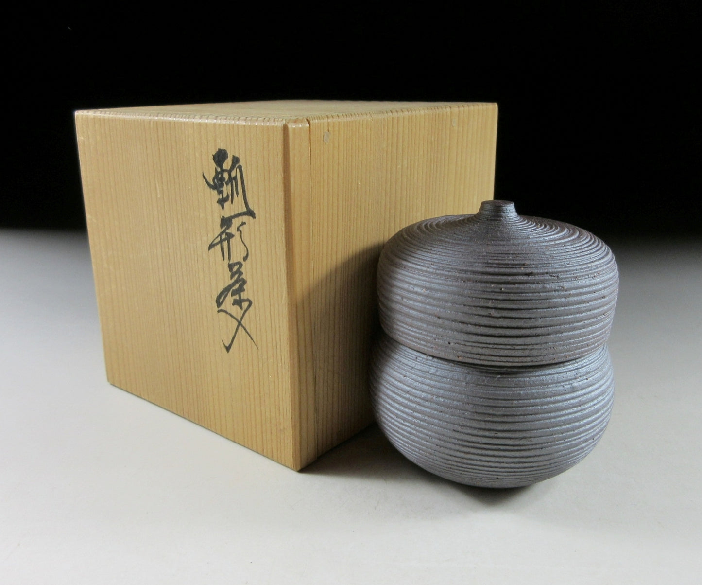 Tokodo Brand 'Itome Sensuji' Chaire