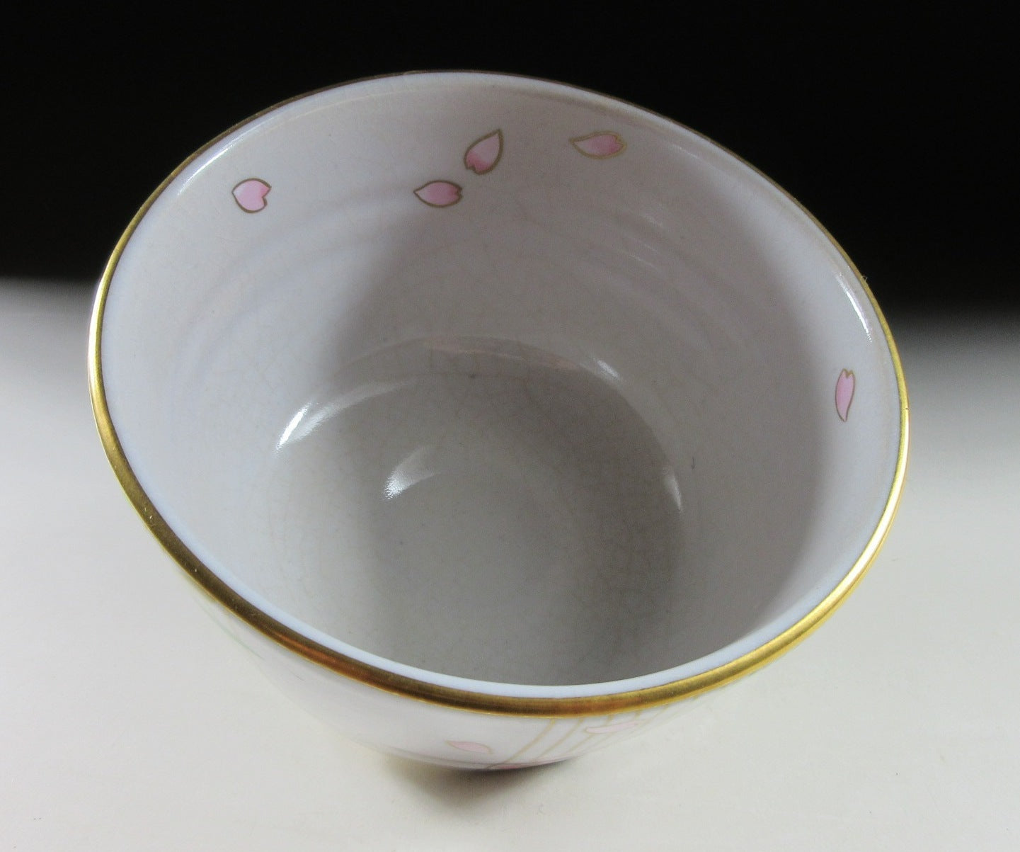 Kuwano Mutsuko 'Gosho no Hana' April Chawan